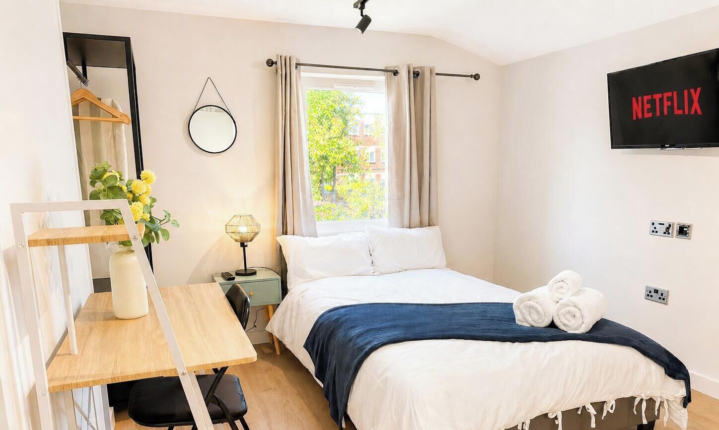 1 chambre, fer et planche à repasser, Wi-Fi gratuit, draps fournis