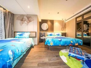 Family Room, City View | Down comforters, free minibar, blackout drapes, soundproofing - Crystal Orange Shanghai Lingang Park (Shanghai)