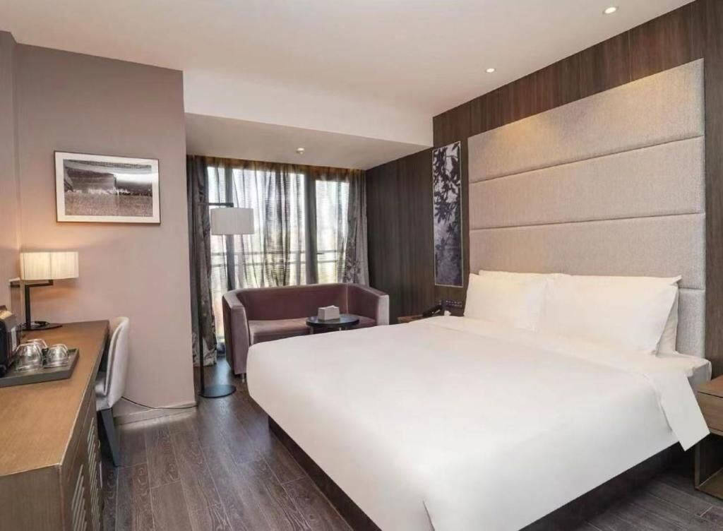 Quarto casal superior, vista para a cidade