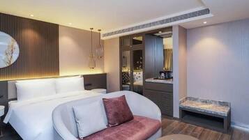 Superior Double Room, City View | Down comforters, free minibar, blackout drapes, soundproofing