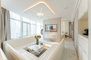Signature Studio Suite | Premium bedding, down duvets, memory-foam beds, free minibar