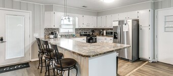 2 Mi to Dtwn Vidalia! Pet-Friendly Retreat w/ Yard