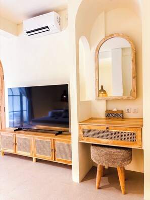 Exclusive Villa, Balcony, Pool View | Interior - Velin Villa (Canggu)