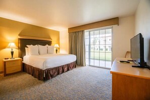 Room - Cozy 1-bedroom apartment with AC in lovely Palm  Breezes Resort (Palm Desert)