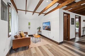 1 camera, ferro/asse da stiro, Wi-Fi gratuito, lenzuola