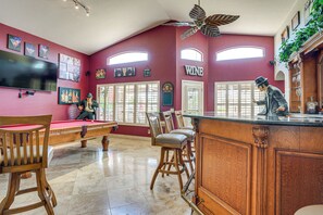 Bar (on property) - Game Room, Backyard Oasis! Glendale Group Getaway (Glendale)