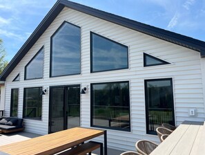 Outdoor dining - The Alpine Brisa | Sleeps 12 | Close to Pinchot Lake (Wellsville)
