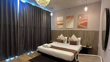 Superior Double Room, City View | Desk, free WiFi