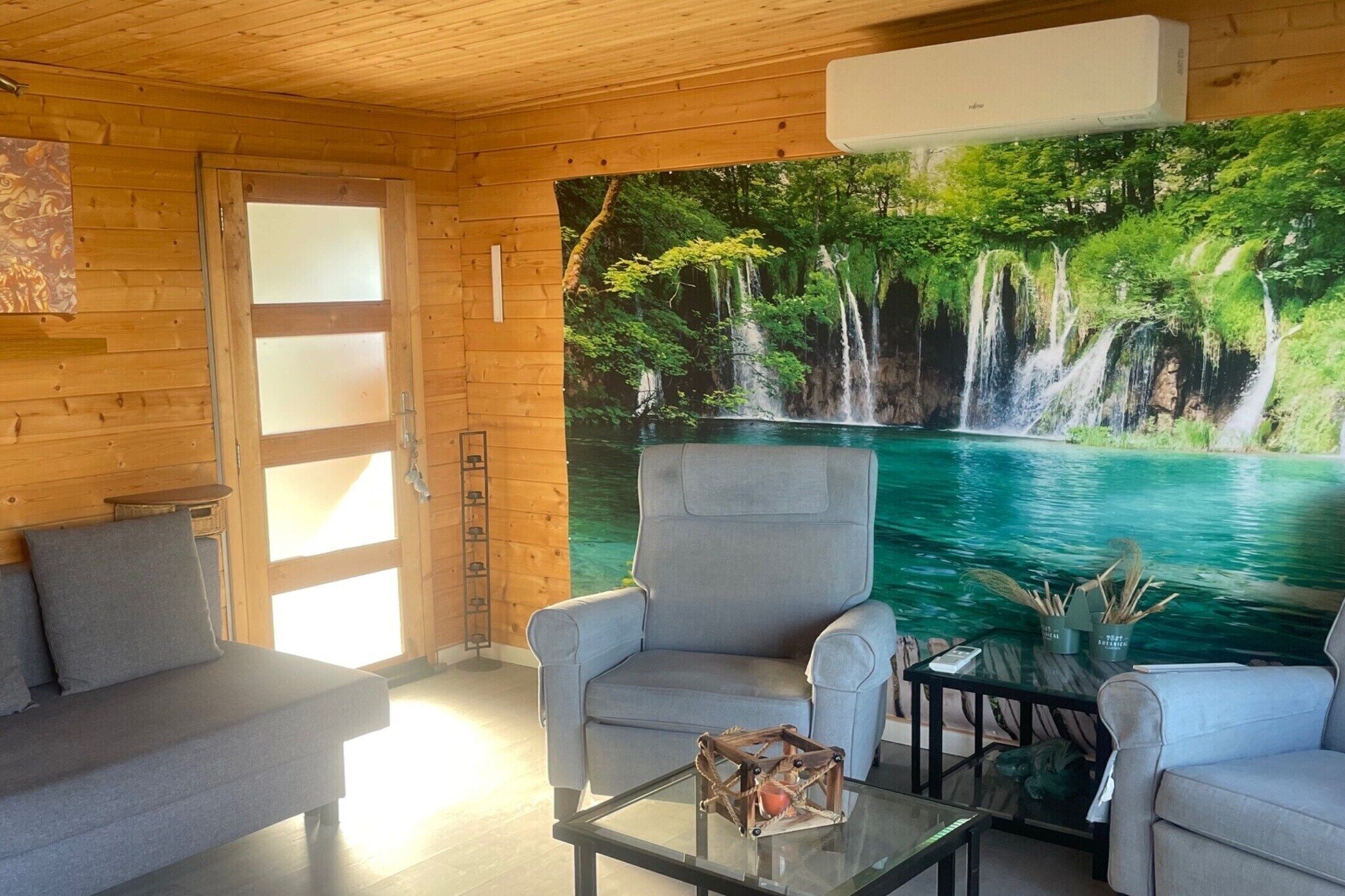 Enigma Lounge Chalet Met Zwembad - Zutendaal