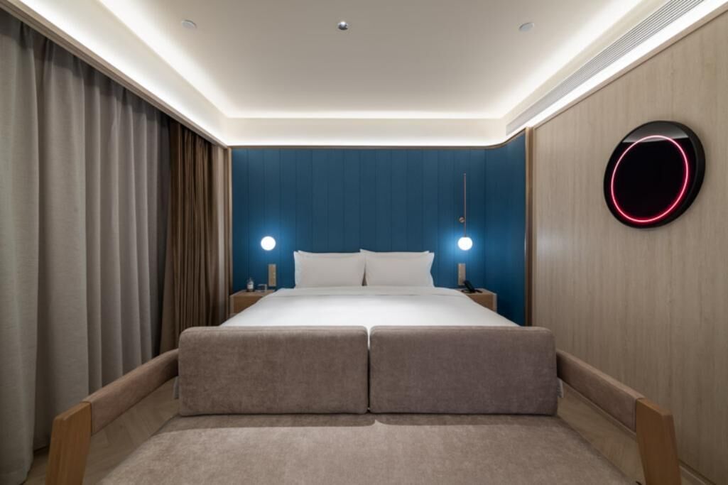 Blackout curtains, soundproofing, iron/ironing board, free WiFi