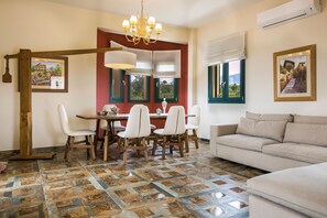 TV - Pleiades Luxury Villa, Estrellas Luxury Villas (Kefalonia)