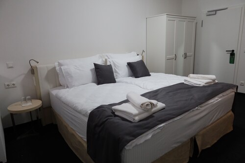 nurHotel