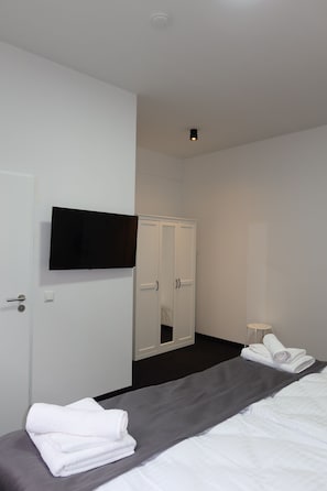 Double Room | Free WiFi, bed sheets