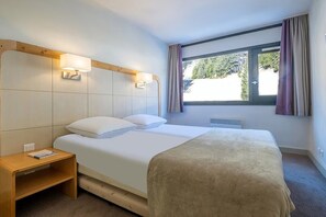 Iron/ironing board - Résidence Pierre Vacances 1-bedroom apartment (Flaine)