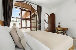 Villa, 3 Schlafzimmer, Poolblick | Schreibtisch, Bügeleisen/Bügelbrett, kostenloses WLAN, Bettwäsche
