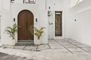 Exterior - Calyra Villa by Kozystay - Ungasan (Kabupaten Badung)