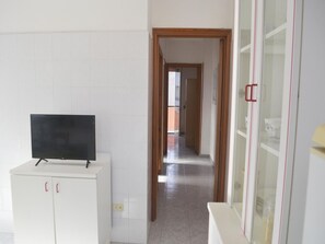 Huis, 2 slaapkamers, balkon | Kamervoorziening