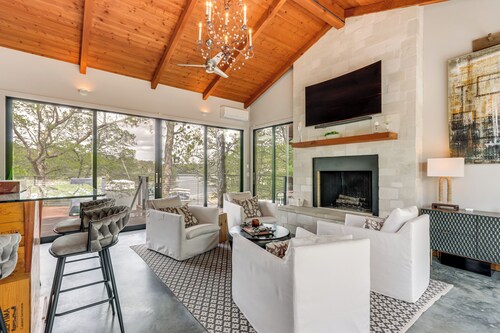 Grand Lake Group Getaway w/ Dock & Spacious Deck