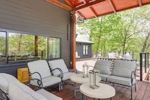 Terrace/patio - Grand Lake Group Getaway w/ Dock & Spacious Deck (Eucha)