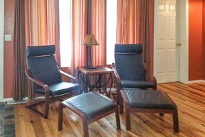 Interior - Extended-Stay 'Geyser Home' Near Yellowstone NP (West Yellowstone)