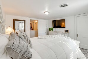 3 sovrum, skrivbord, strykjärn/strykbräda och internet