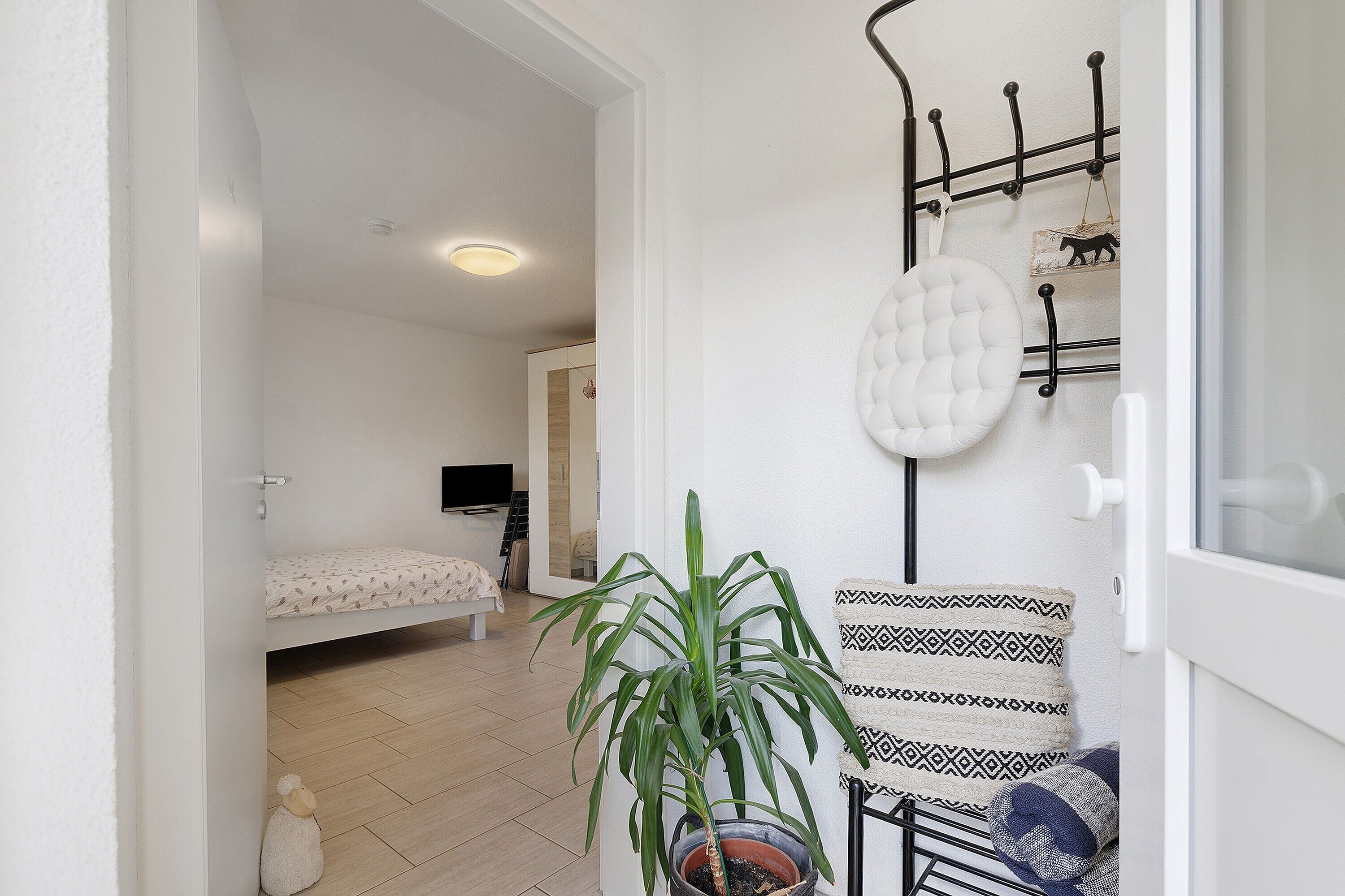 1 habitación, tabla de planchar con plancha, wifi y ropa de cama 