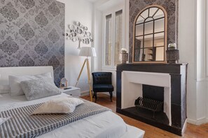 5 chambres, fer et planche à repasser, Wi-Fi, draps fournis