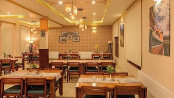 Superior Room | Dining