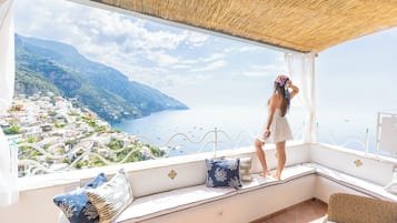 Deluxe appartement, uitzicht op zee | Terras