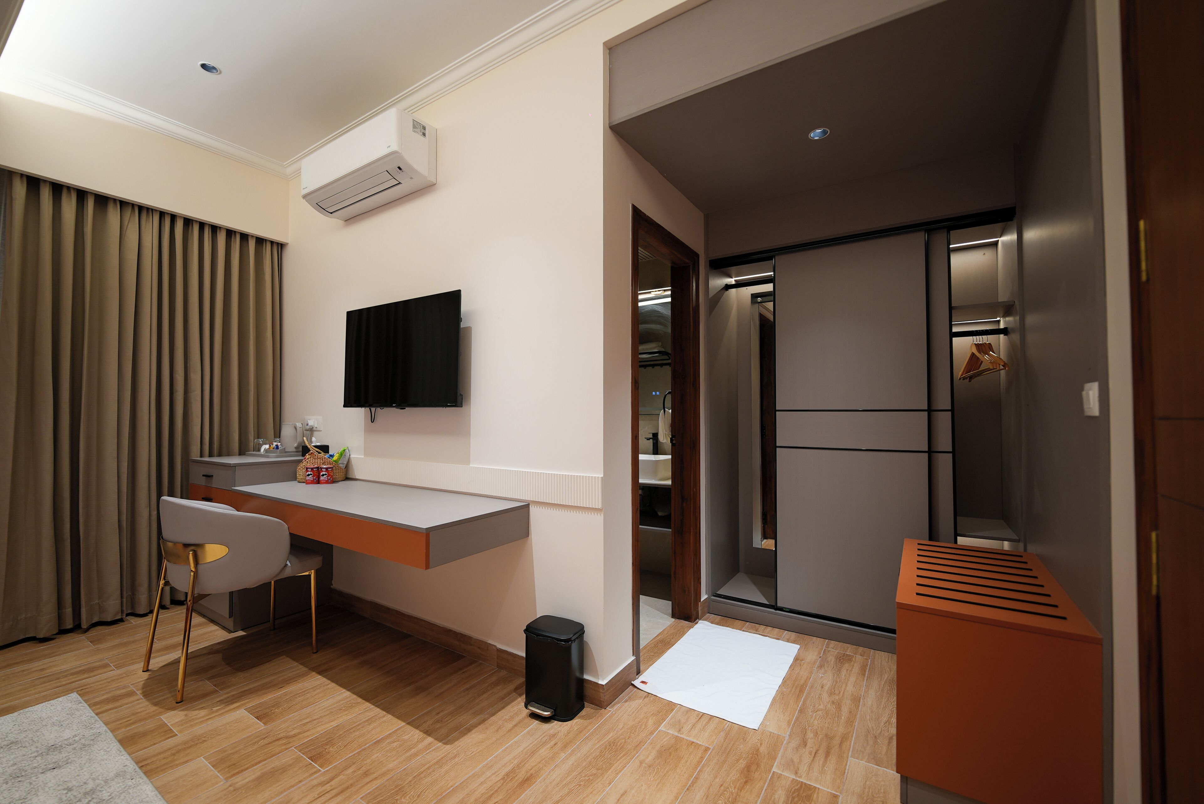 Executive Room | Interior