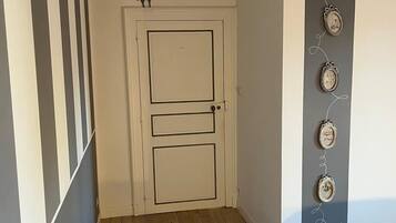 2 bedrooms, desk, iron/ironing board, travel cot