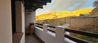 Apartment 'Your Ohanes Retreat' with Mountain Views, Balcony and Wi-Fi