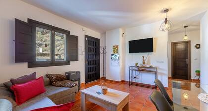 Apartment 'Your Ohanes Retreat' with Mountain Views, Balcony and Wi-Fi