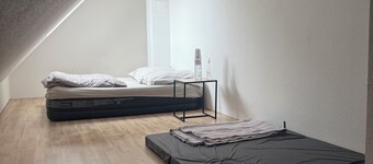 Altan Zimmer's Elmshorn