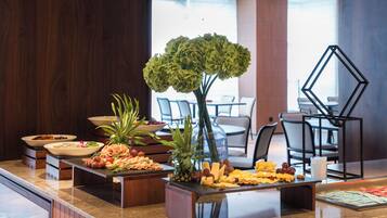 Daily buffet breakfast for a fee