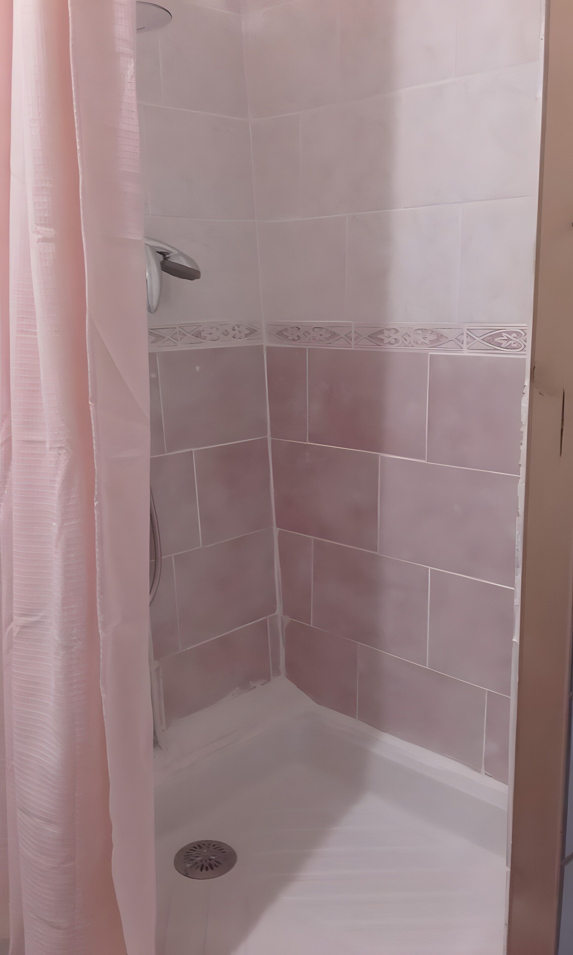 Douche, séchoir à cheveux