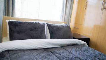 3 bedrooms, iron/ironing board, Internet, bed sheets