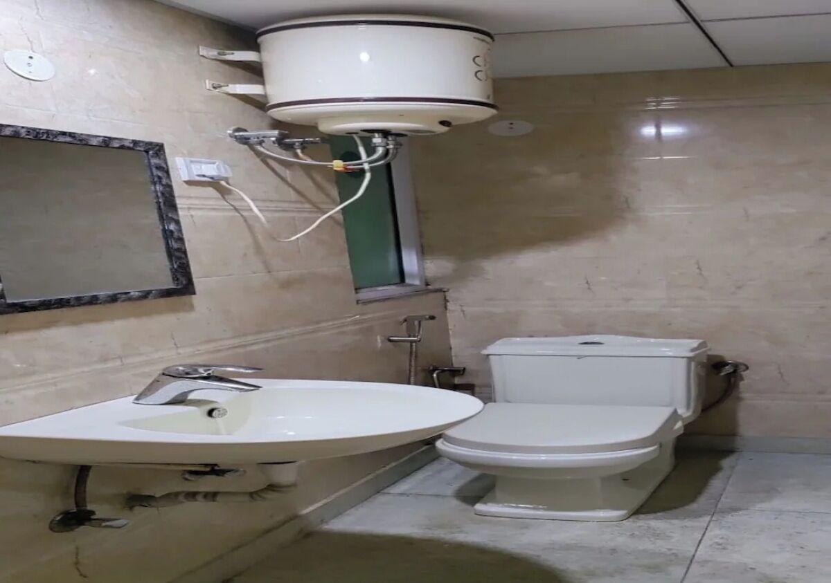 Deluxe Room | Bathroom