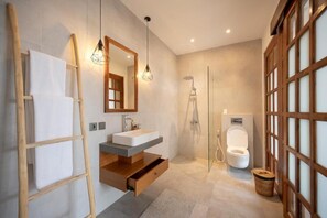 Bathroom - Omkara Dharman Ubud Villa (Ubud)