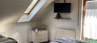 Appartement 'Bassd Scho' avec jardin commun, balcon et Wi-Fi