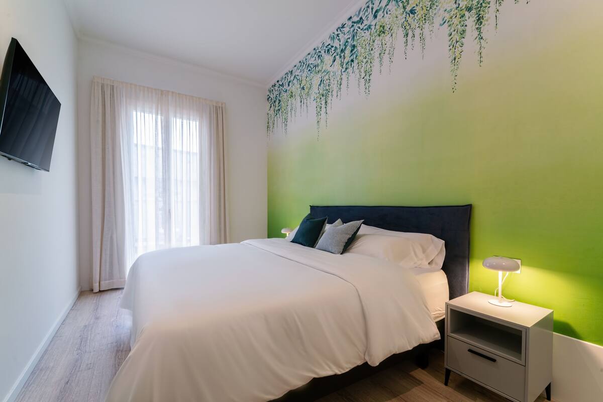 Apartamento Ourense, 2 habitaciones, 2 baños, Terraza | Tallelokero huoneessa, pimennysverhot, silitysrauta/-lauta