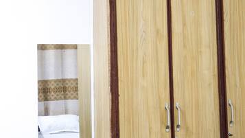 1 bedroom, iron/ironing board, free WiFi