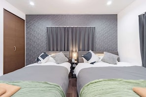 2 chambres, fer et planche à repasser, draps fournis