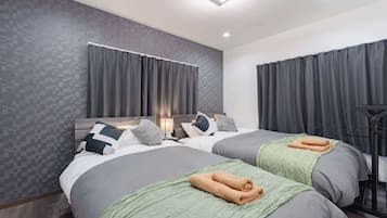 2 chambres, fer et planche à repasser, draps fournis