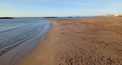 Vacation Villa Rental in Valras Plage 34 with terrace and garden