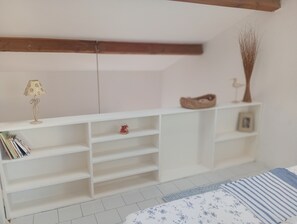 2 Schlafzimmer, Internetzugang, Bettwäsche