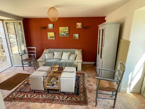 Cottage “La Maison Du Potager” with Private Terrace and Garden