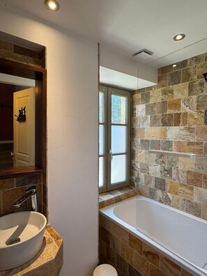 Bathroom - Cottage “La Maison Du Potager” with Private Terrace and Garden (Laps)