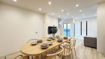 Premium House, Balcony | In-room dining