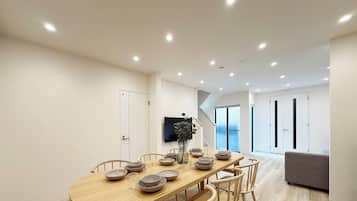 Premium House, Balcony | In-room dining